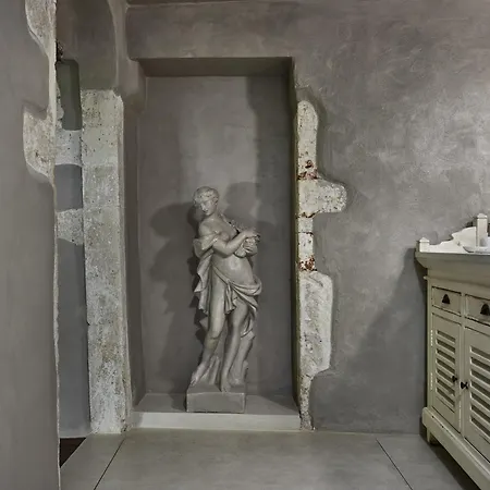 Domus Fresco